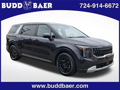 Used 2025 Kia Carnival