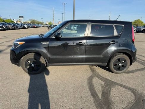 Used 2014 Kia Soul FWD image 7