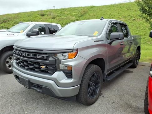 Used 2023 Chevrolet Silverado 1500 Custom AWD/4WD image 11