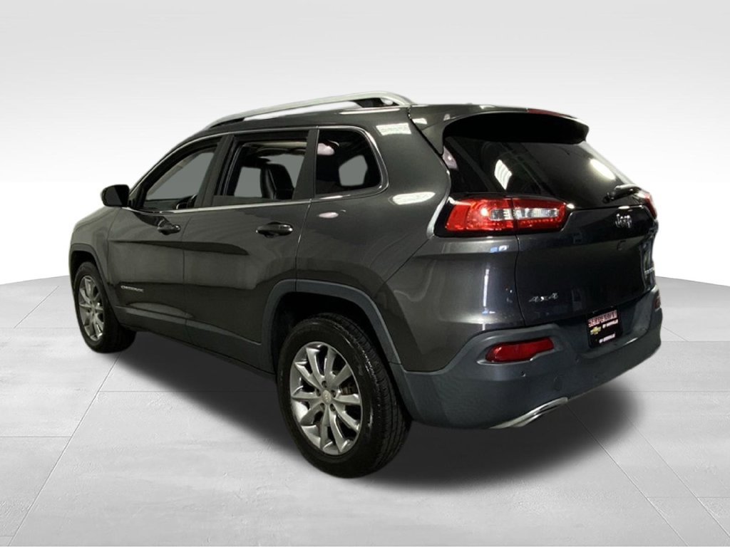 Used 2018 Jeep Cherokee Limited AWD/4WD image 8