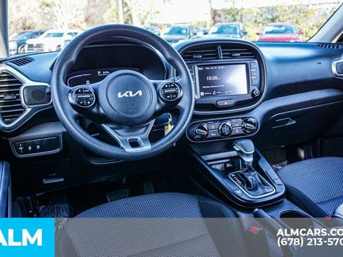 Used 2024 Kia Soul LX w/ Option Group 015 image 28