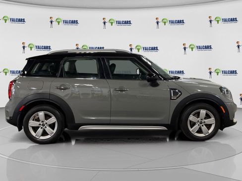 Used 2017 MINI Cooper Countryman FWD image 6