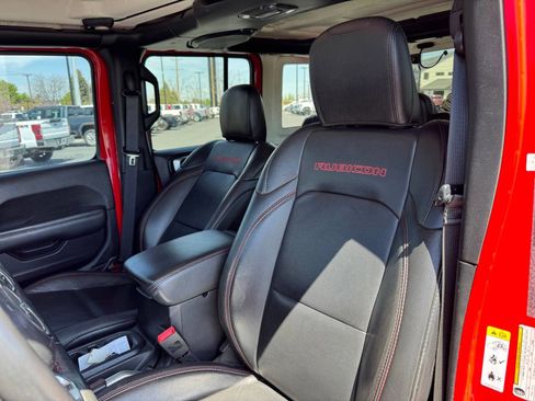 Used 2019 Jeep Wrangler Unlimited Rubicon AWD/4WD image 10