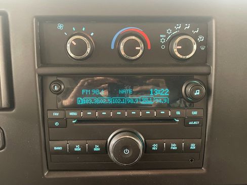 Used 2016 Chevrolet Express 2500 LS image 20