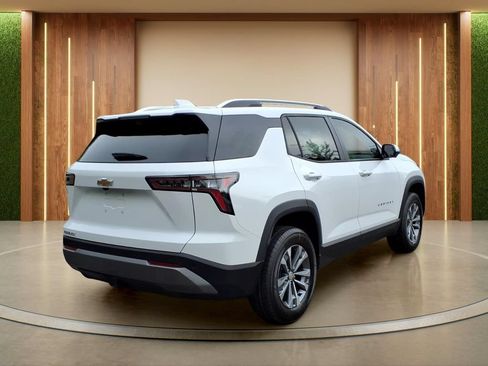 New 2027 Chevrolet Equinox LT w/ Convenience Package II FWD image 34