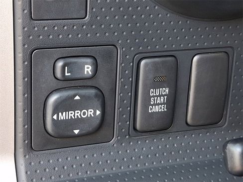 Used 2007 Toyota FJ Cruiser 4WD image 21