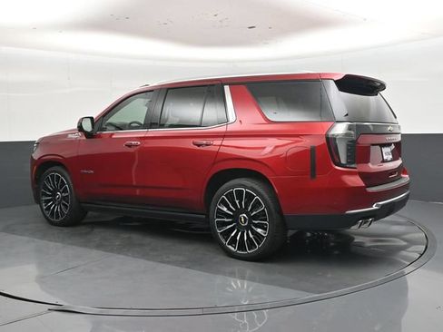 Used 2025 Chevrolet Tahoe High Country AWD/4WD image 28