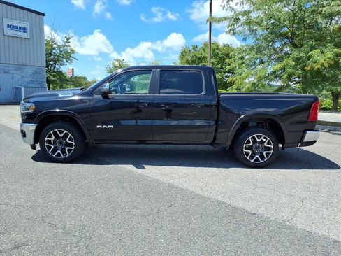 Used 2025 RAM 1500 Laramie AWD/4WD image 14