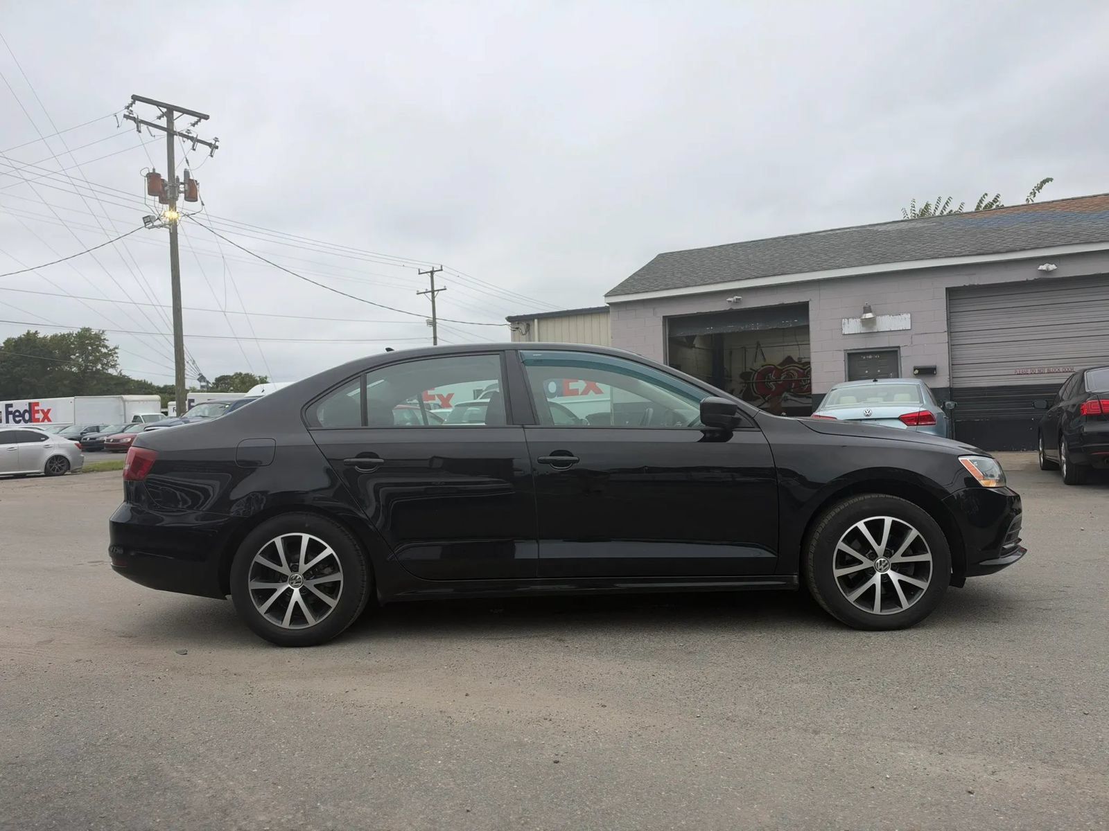 Used 2016 Volkswagen Jetta SE FWD image 6
