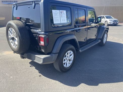 Used 2023 Jeep Wrangler Unlimited Sport AWD/4WD image 3