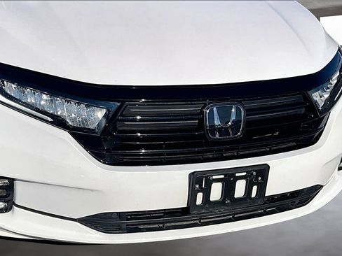 Used 2024 Honda Odyssey Sport image 29