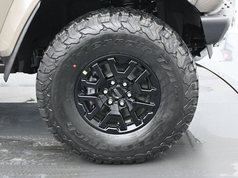 New 2025 Ford Bronco Raptor image 22