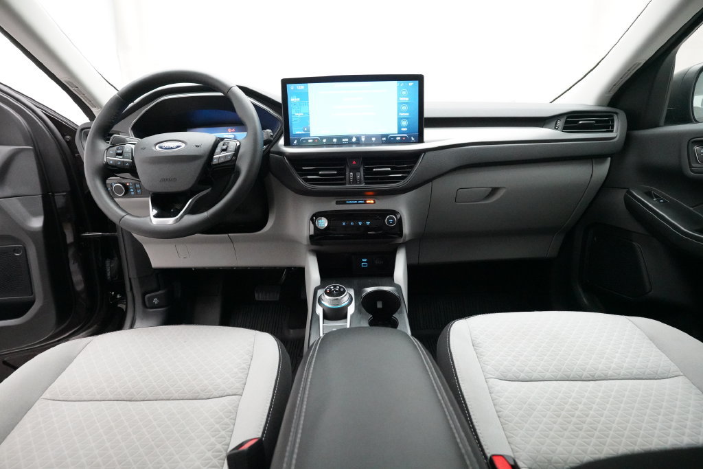 Used 2023 Ford Escape Active w/ Tech Pack #1 AWD/4WD image 5