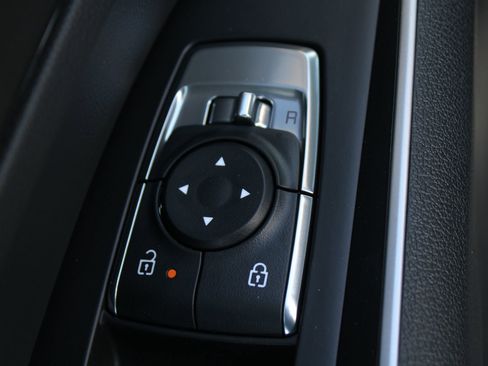 New 2026 Kia Sorento LX FWD image 21
