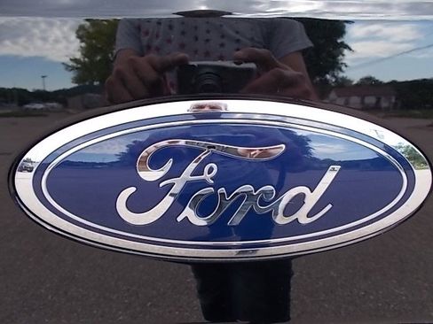 Used 2019 Ford F150 Lariat w/ Equipment Group 502A Luxury image 38