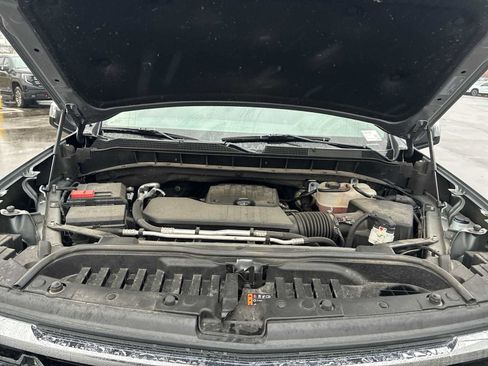 Used 2024 Chevrolet Silverado 1500 LT image 30