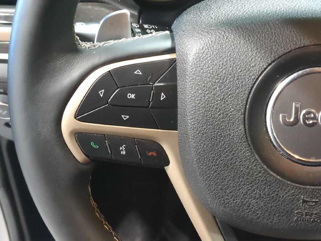 Used 2017 Jeep Grand Cherokee Limited AWD/4WD image 29