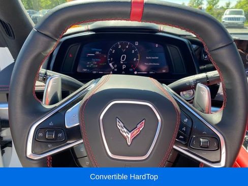 Used 2022 Chevrolet Corvette Stingray Premium Conv w/ Z51 Performance Package RWD image 8