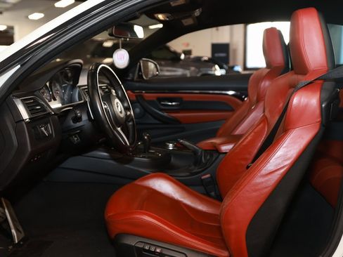Used 2016 BMW M4 Coupe image 10