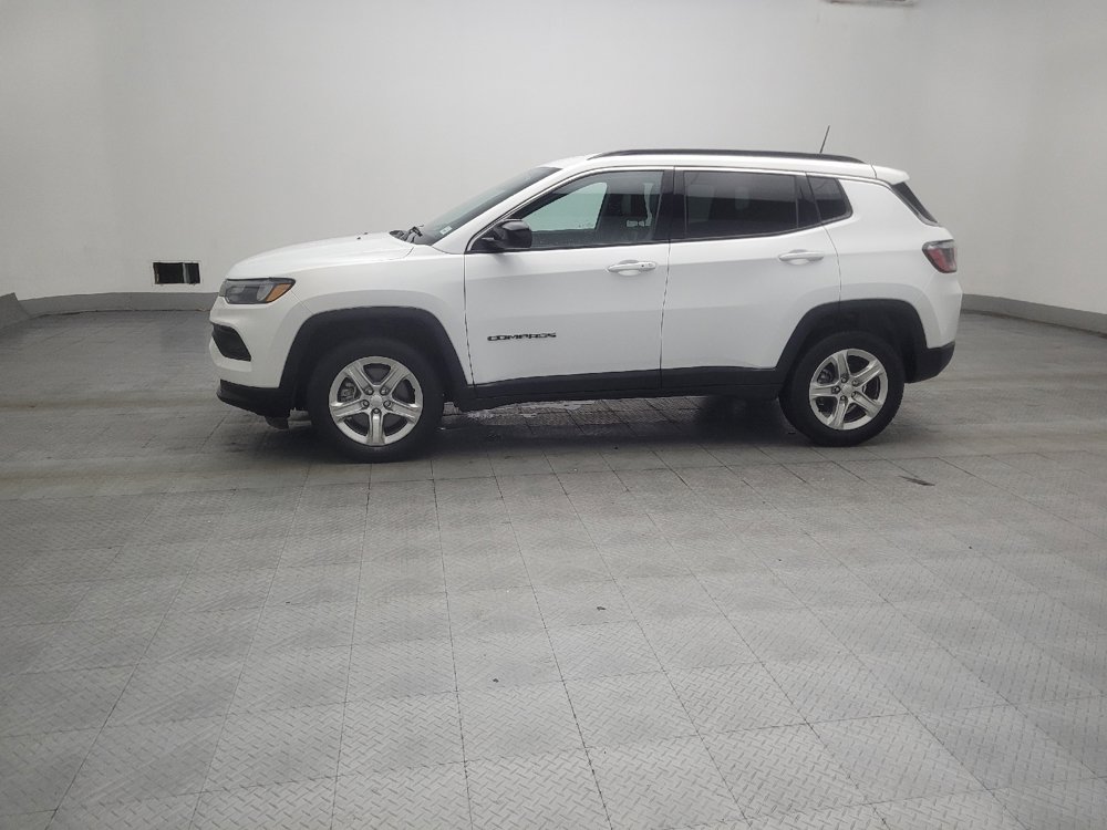 Used 2023 Jeep Compass Latitude AWD/4WD image 2