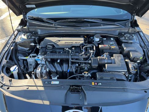 New 2025 Hyundai Elantra Sport image 39