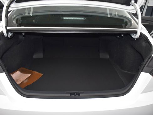 Used 2025 Toyota Camry SE image 25