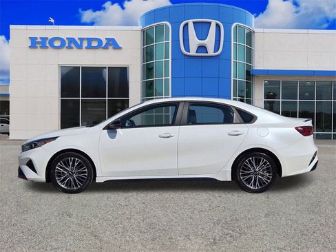 Used 2024 Kia Forte GT-Line w/ GT-Line Premium Package image 6