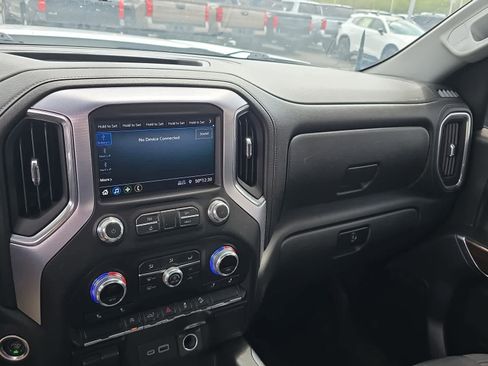 Used 2020 GMC Sierra 1500 Elevation w/ Elevation Value Package AWD/4WD image 3