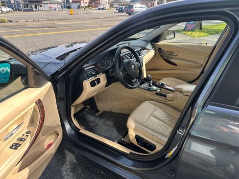 Used 2013 BMW 328i Sedan RWD image 10