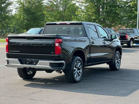 Used 2024 Chevrolet Silverado 1500 LT AWD/4WD image 46