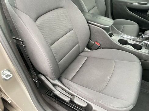 Used 2024 Chevrolet Malibu LT image 23