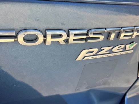 Used 2015 Subaru Forester 2.5i w/ Alloy Wheel Package AWD/4WD image 22
