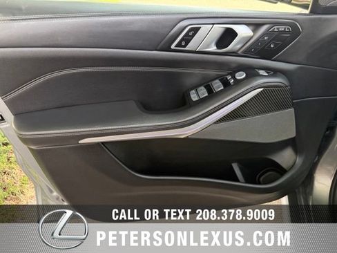 Used 2024 BMW X7 M60i AWD/4WD image 25