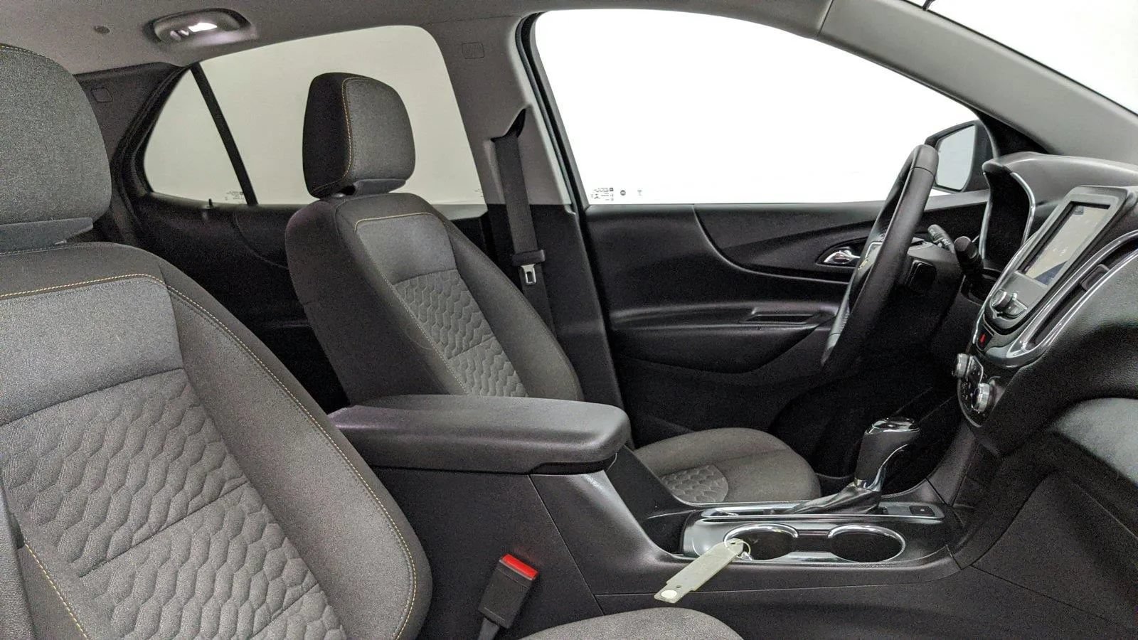 Used 2020 Chevrolet Equinox LT FWD image 48