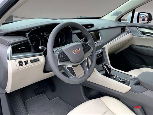 New 2026 Cadillac XT5 Premium Luxury w/ Driver Assist Package FWD image 6