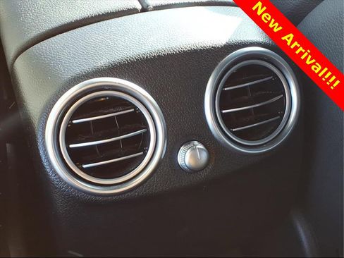 Used 2022 Mercedes-Benz GLC 300 image 22