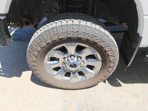 Used 2017 Ford F250 Lariat w/ Chrome Package AWD/4WD image 9