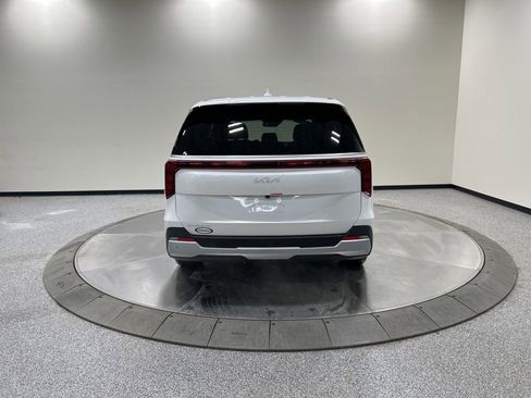 New 2026 Kia Carnival image 6