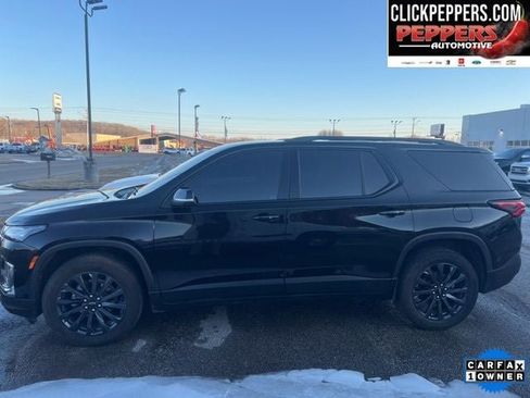 Used 2022 Chevrolet Traverse RS image 3