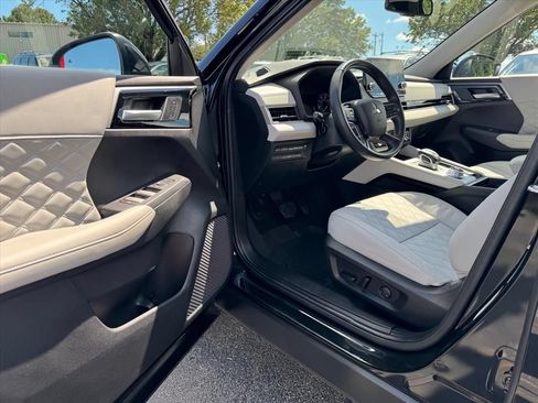 Used 2022 Mitsubishi Outlander SEL AWD/4WD image 15