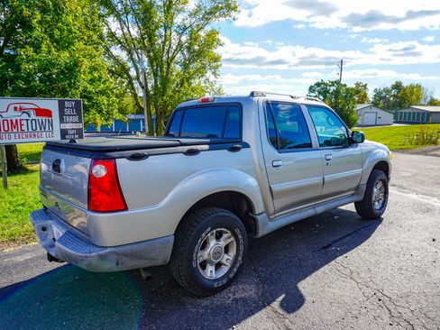 Used 2003 Ford Explorer Sport Trac XLT image 3