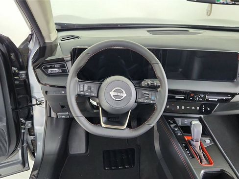 New 2026 Nissan Kicks SR w/ Illumination Package image 18