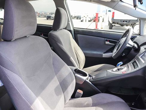 Used 2015 Toyota Prius Two FWD image 17