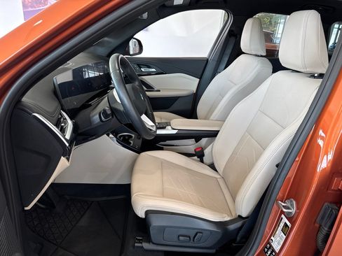 Used 2025 BMW X1 xDrive28i w/ Technology Package AWD/4WD image 14