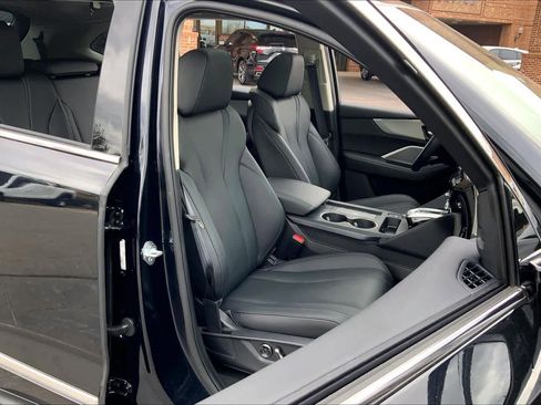 Used 2025 Acura MDX FWD image 9