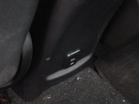Used 2017 Chevrolet Cruze LT FWD image 29