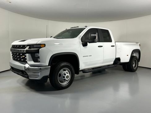 Used 2022 Chevrolet Silverado 3500 W/T w/ WT Convenience Package AWD/4WD image 3