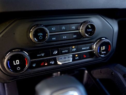 Used 2025 Ford Bronco Badlands AWD/4WD image 19