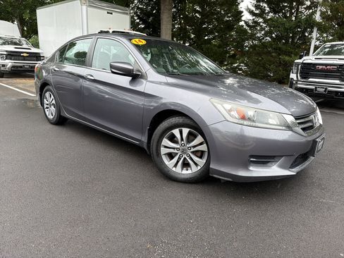 Used 2014 Honda Accord LX image 2