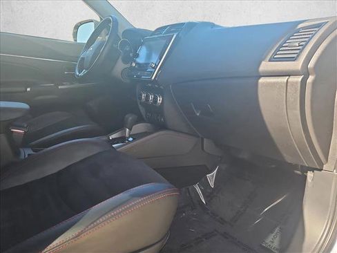 Used 2024 Mitsubishi Outlander Sport AWD image 21